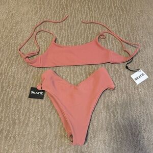 NWT Skatie Swimsuit Melly Bottom and Maddie Top